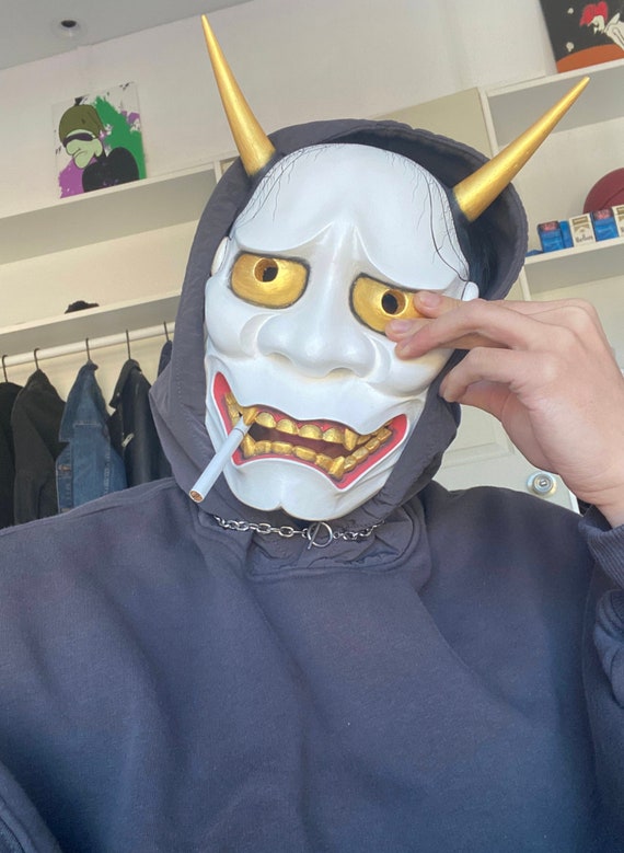 般若の能面｜鬼の面｜手彫り・手描きの木製｜伝統演劇の複製｜博物館