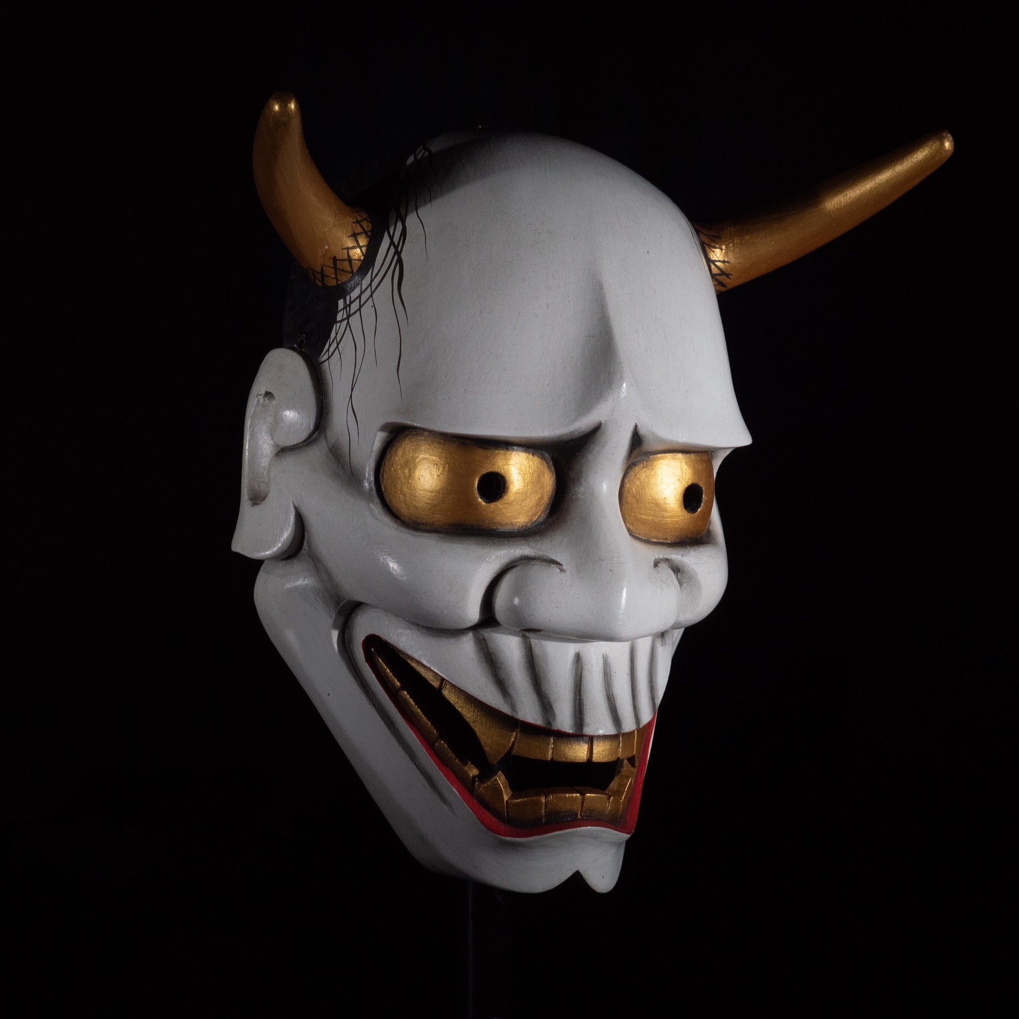 般若の能面｜鬼の面｜手彫り・手描きの木製｜伝統演劇の複製｜博物館