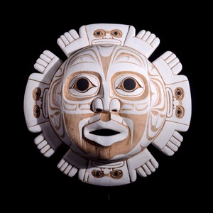 Moon Spirit Mask Pacific Northwest Style handgesneden handgeschilderde reproductie "Maansverduistering" sjamaan
