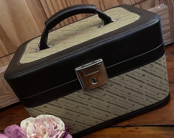 Vintage Vanity Case by Creation B