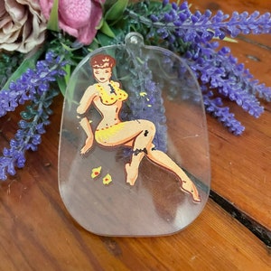 Vintage Pin Up Girl Shoe Horn