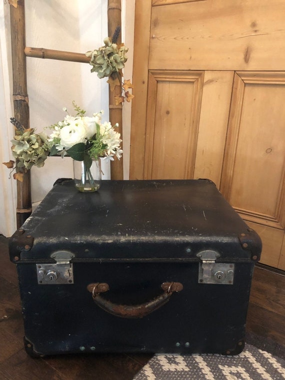 vintage trunk suitcase