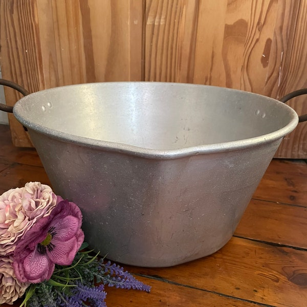 Vintage Aluminium Wash Tub