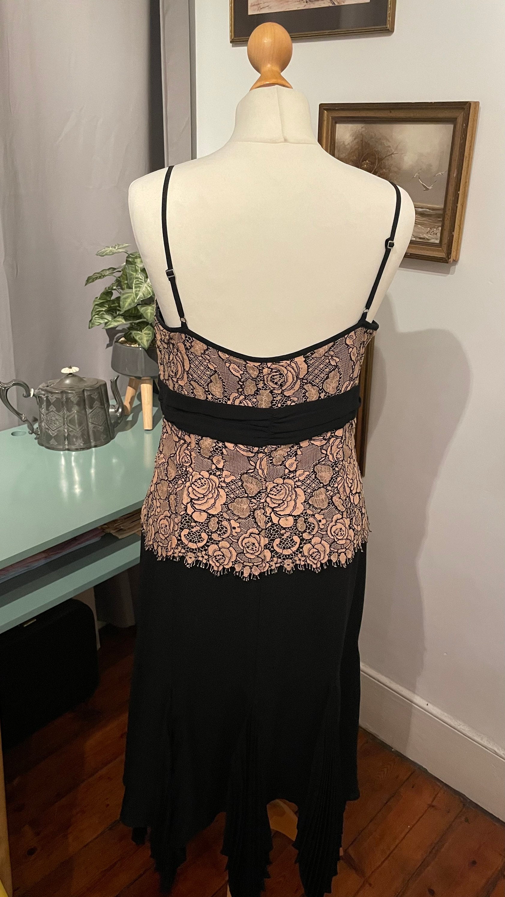Karen Millen::ミディドレス:UK12[RESALE] Buy Karen Millen Plus Size Crystal Applique Angel Sleeves