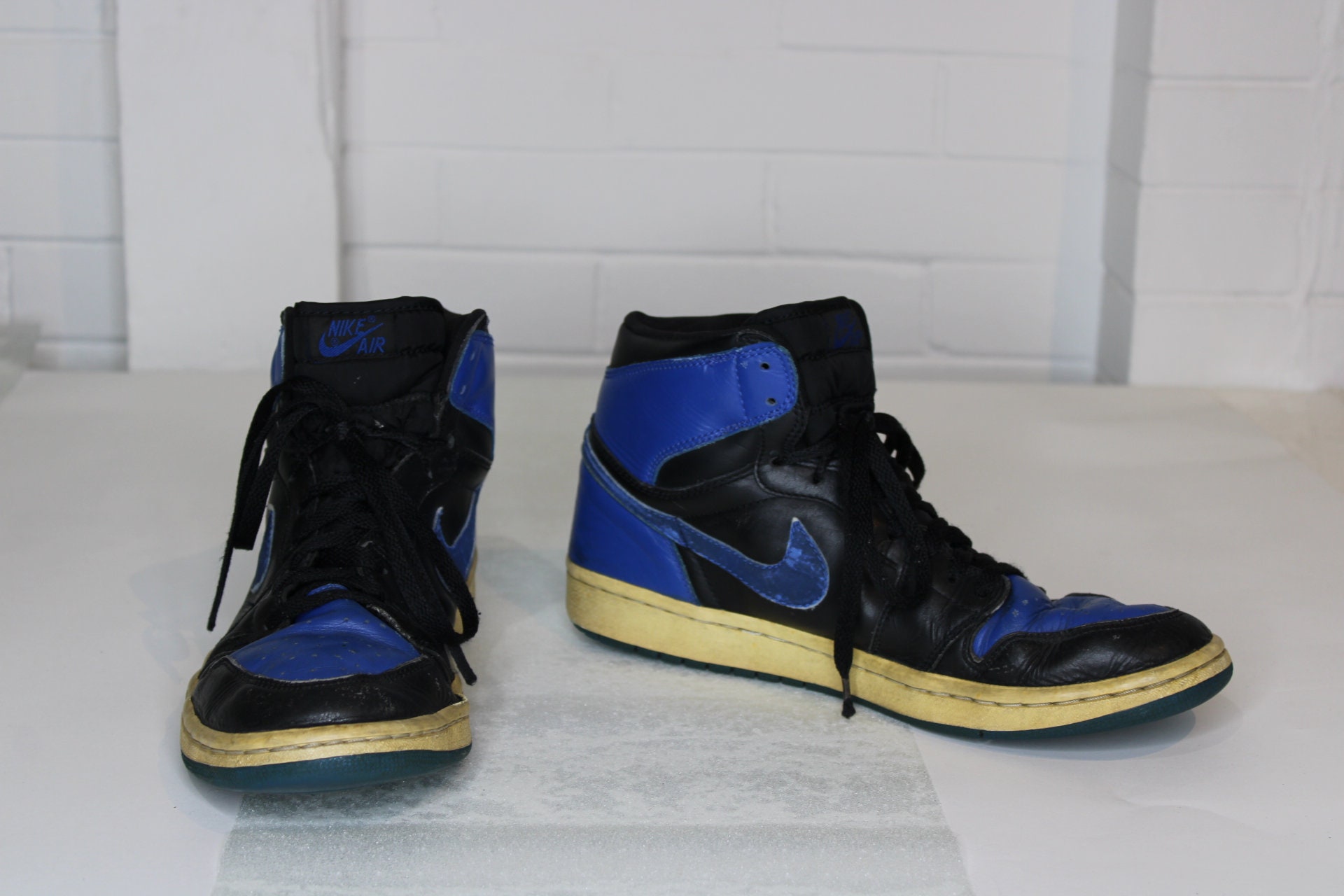 DS Nike Air Jordan I 1 Retro 2001 Black/Royal size 11.5 The Air Jordan 1 Royal 2001 Rerelease Is Still the Best  main image 3