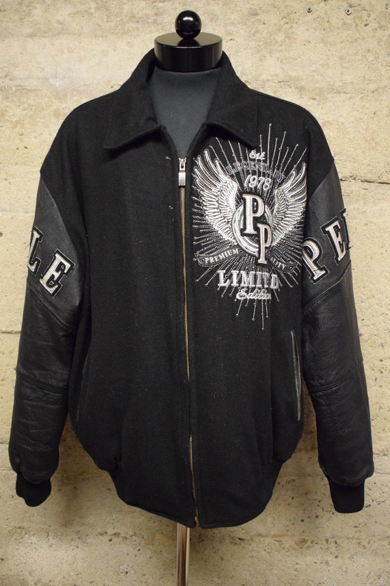 Vintage Pelle Pelle Limited Edition 1978 Wool and Leather Vintage Pelle Pelle Limited Edition 1978 Wool and Leather