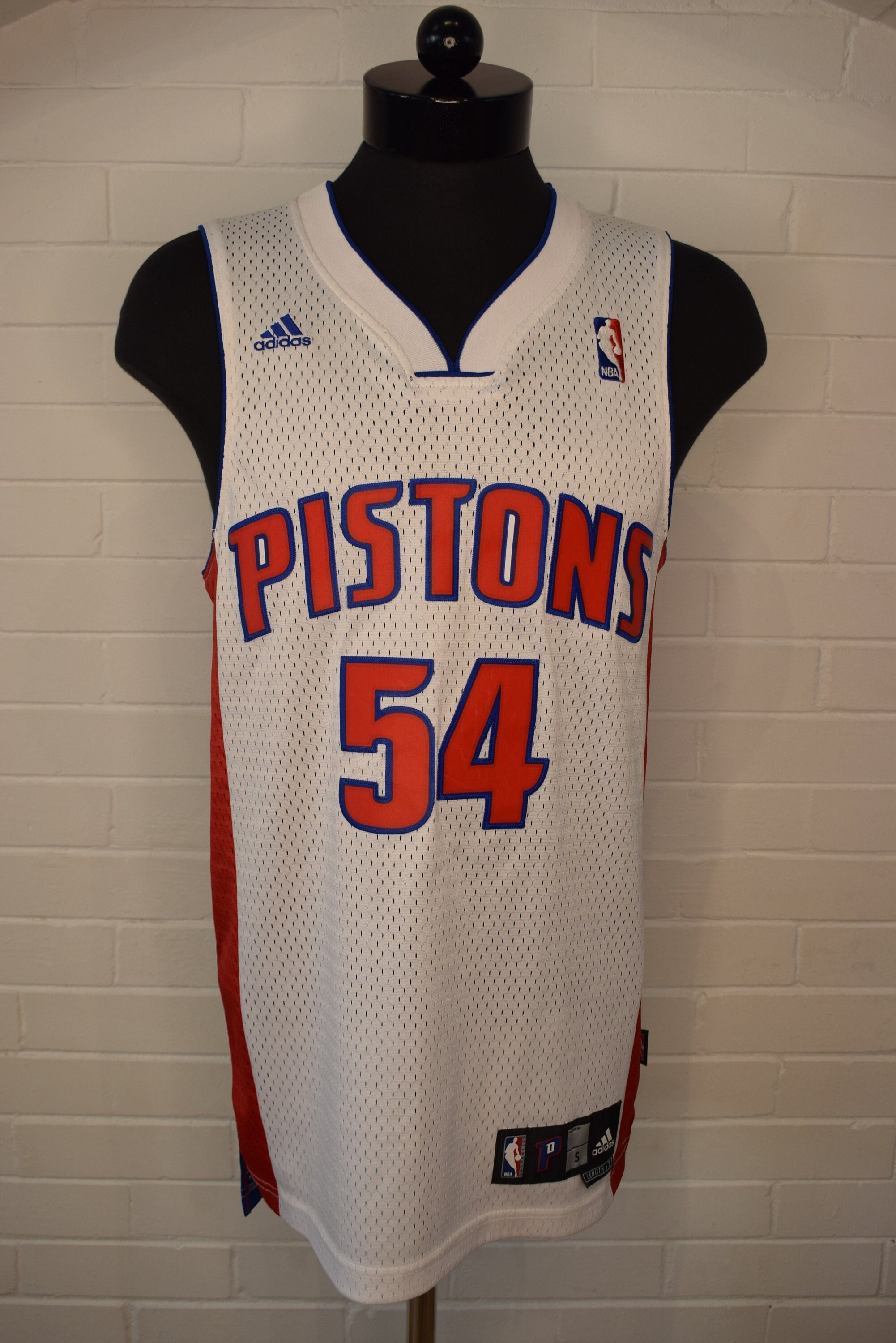 Vintage Adidas Jason Maxiell #54 Detroit Pistons NBA Basketball 