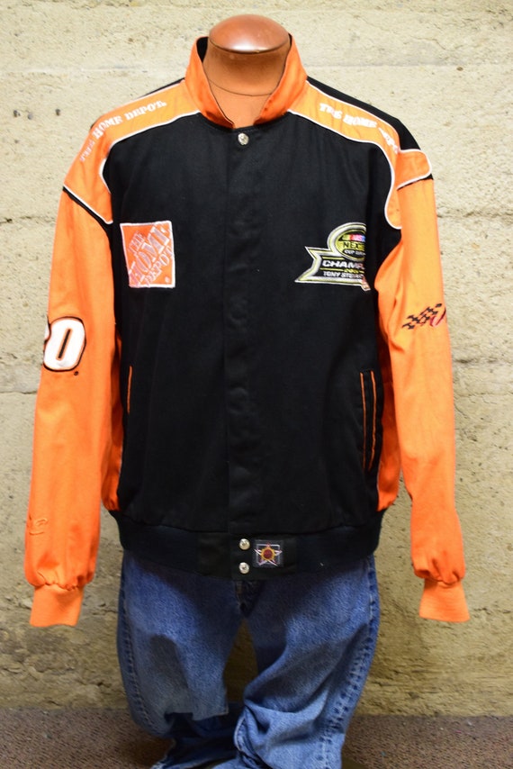 Vintage NASCAR 2005 Tony Stewart 20 