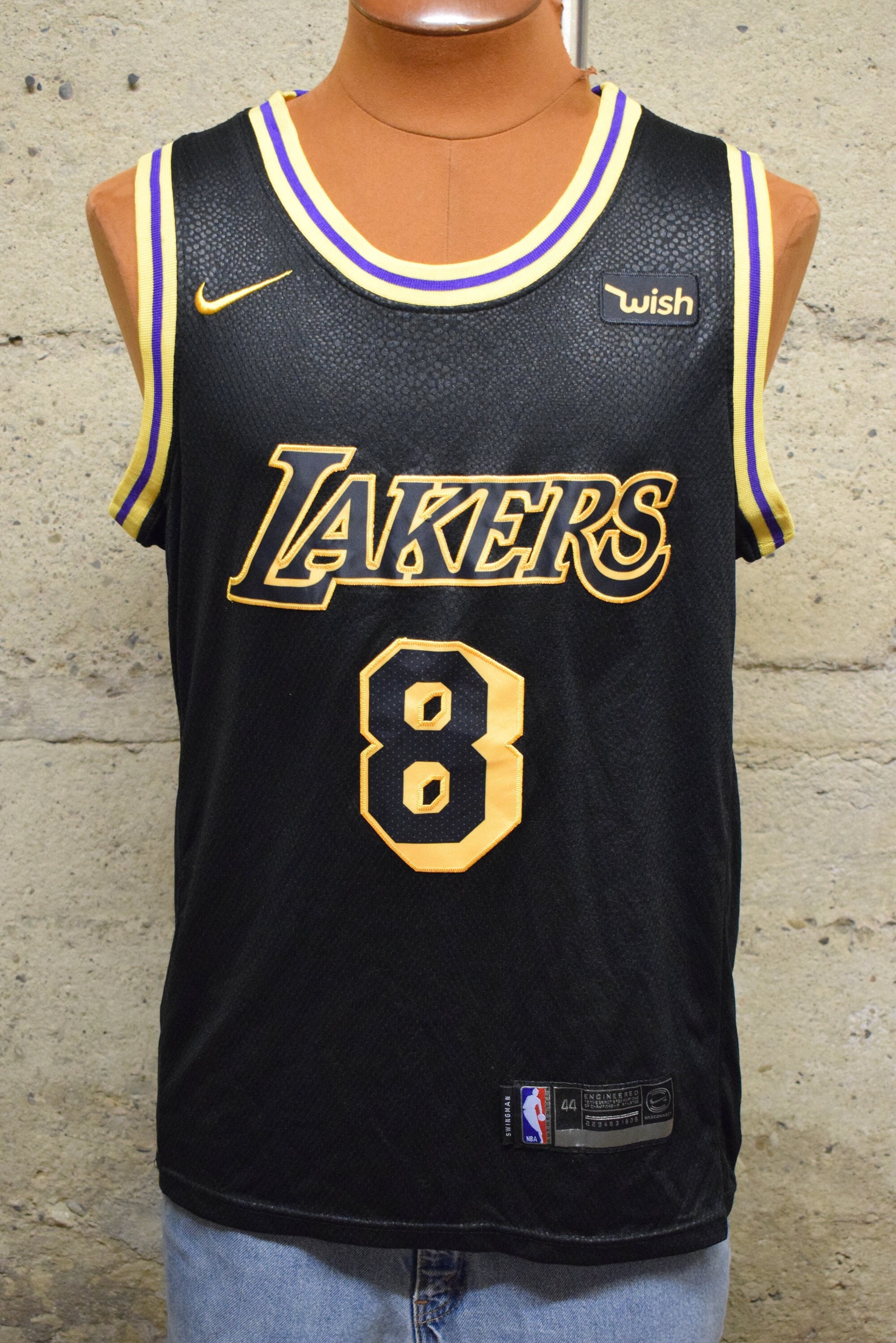kobe bryant jersey wish logo