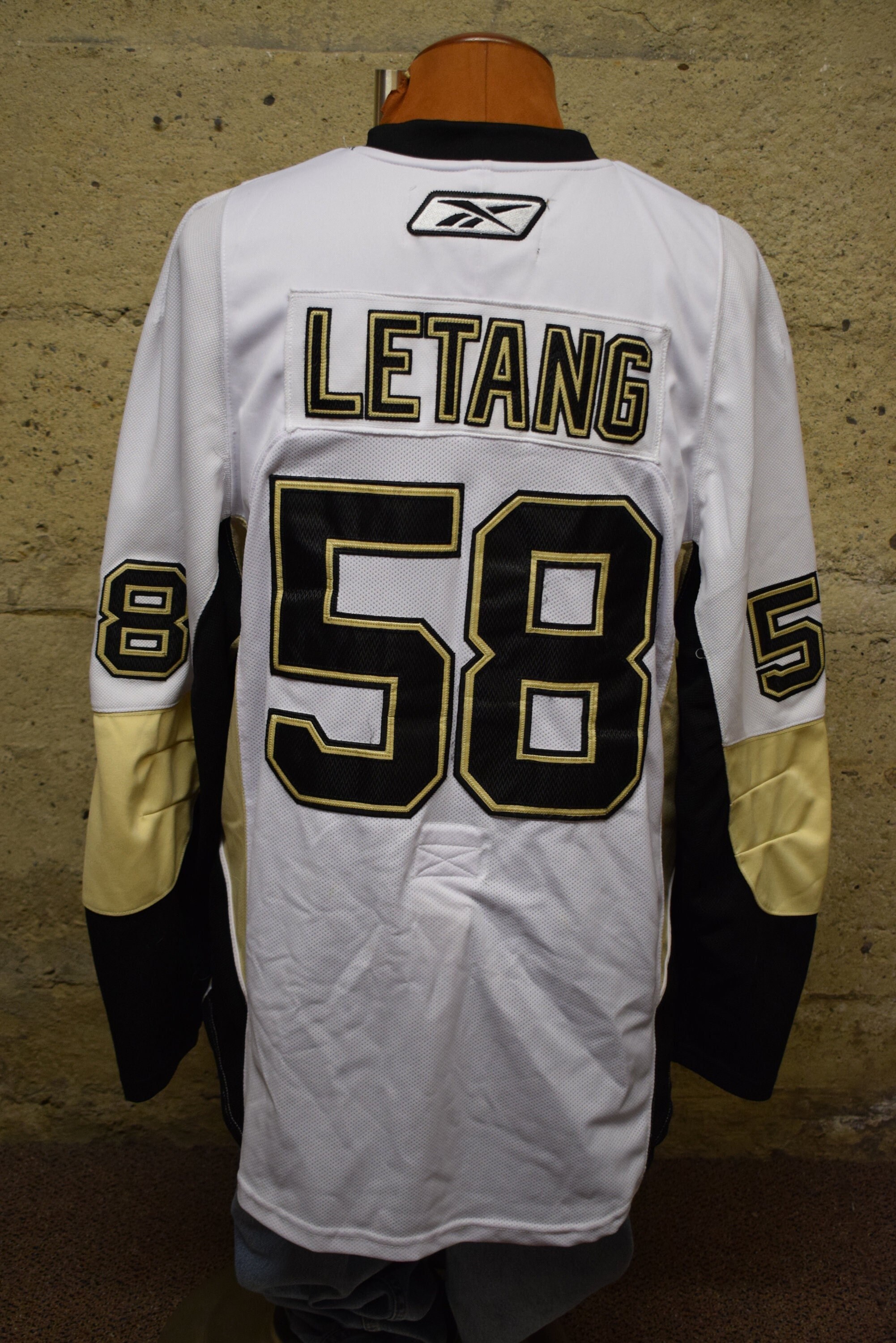 Kris Letang Jerseys  Kris Letang Pittsburgh Penguins Jerseys & Gear -  Penguins Store