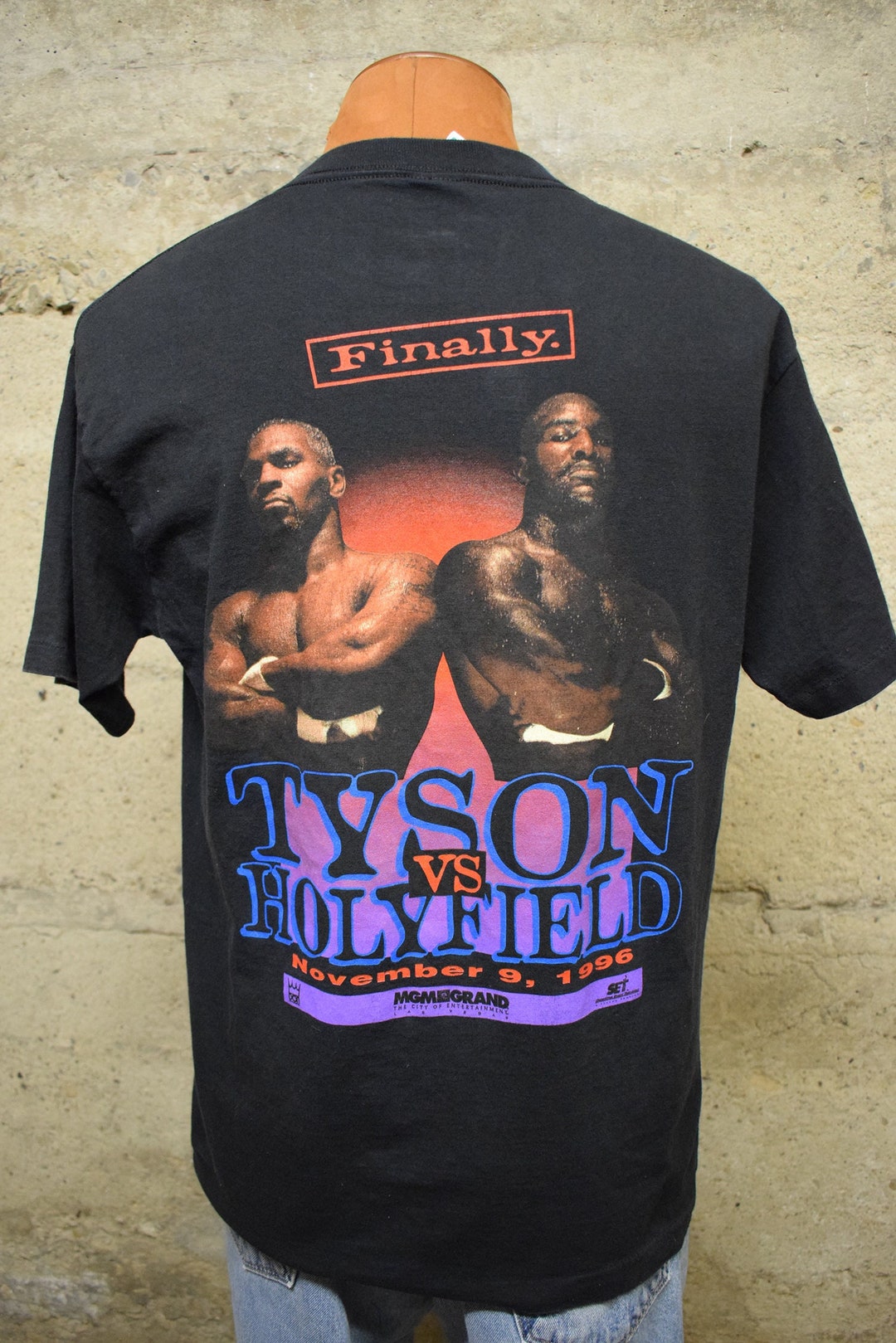 Lot De 2 Jetons De Casino MGM Grand Rares : Mike Tyson Vs Holyfield & Tyson Fitzgerald