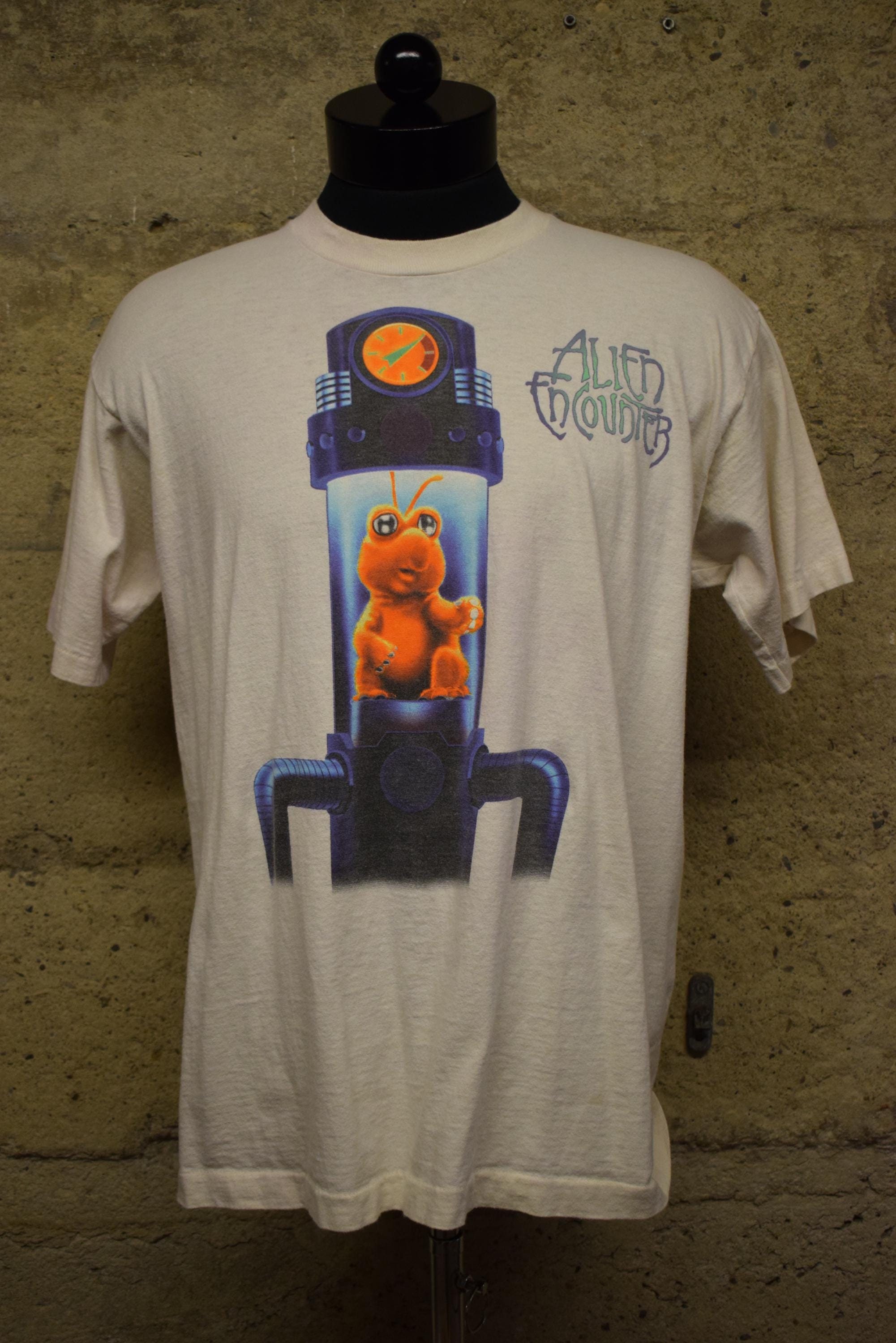 Vintage RARE Disney Designs Alien Encounter Made in USA T Vintage RARE Disney Designs Alien Encounter Made in USA T