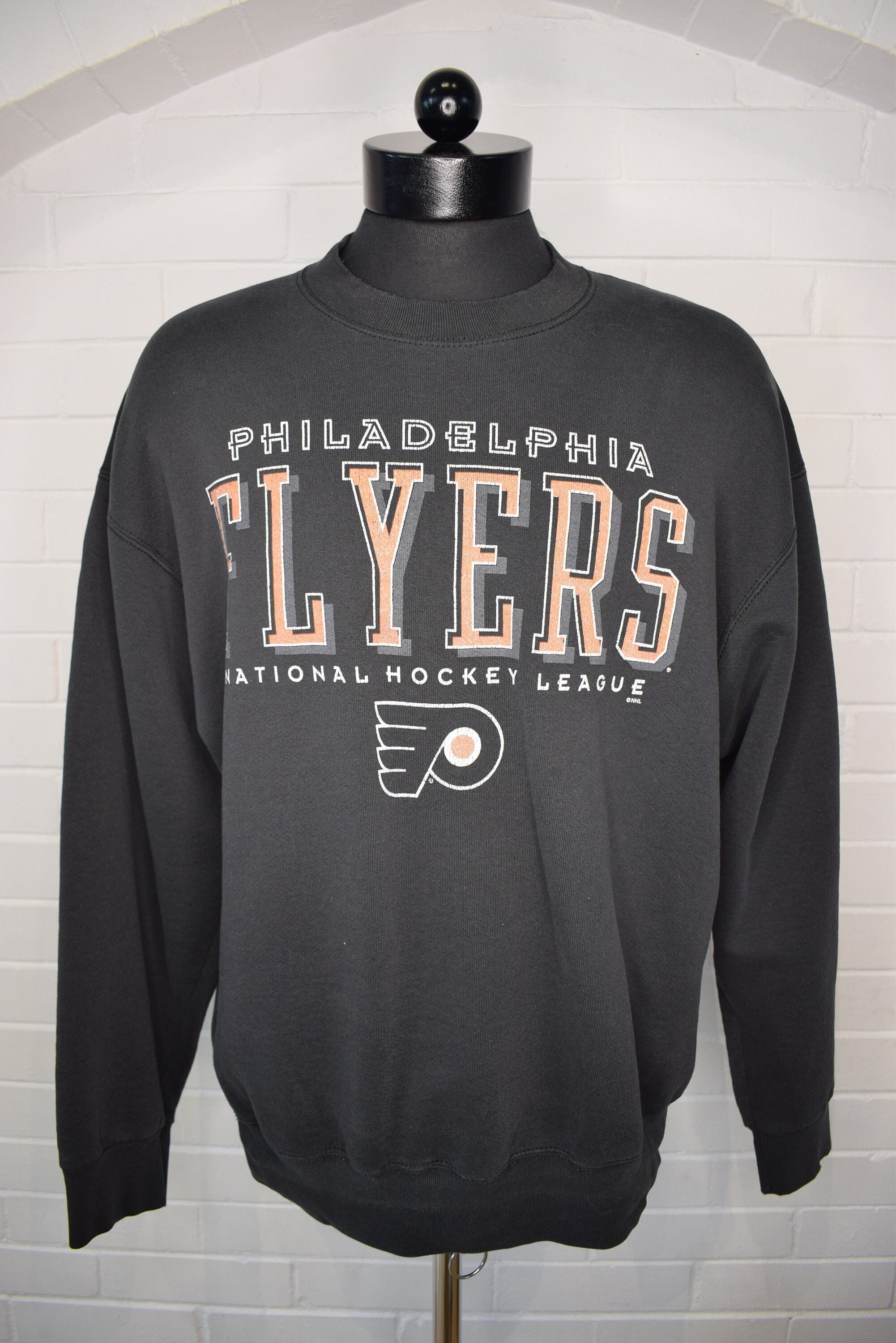 ️‍🔥 Vintage College Philadelphia Flyers Hockey Sweatshirt - Store Cloths