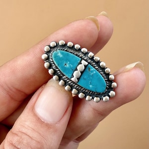 Size 5 &gt;&gt; Vintage Fred Harvey era Navajo sterling silver and turquoise elongated ring with ball detail