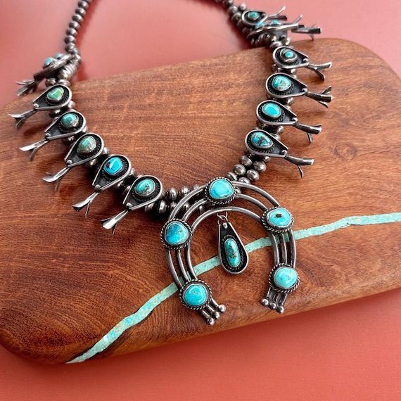 Native American Rare Football Bead Vintage Navajo Spiderweb Turquoise Sterling Silver Necklace Native American Rare Football Bead Vintage Navajo Spiderweb Turquoise Sterling Silver Necklace