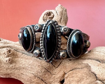 Vintage southwestern or Mexican sterling silver and three-stone onyx statement cuff bracelet — small wrist