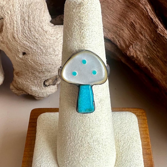 Mushroom Very Unique Vintage Native American Zuni Turquoise Sterling Silver Inlay Bracelet Mushroom Very Unique Vintage Native American Zuni Turquoise Sterling Silver Inlay Bracelet