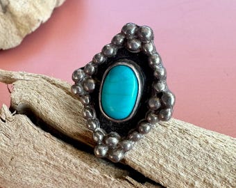 Size 9 3/4 >> Vintage Fred Harvey Era Navajo Sterling Silver and