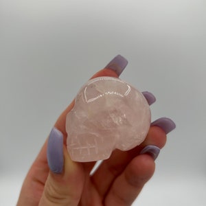 Cráneo de cuarzo rosa