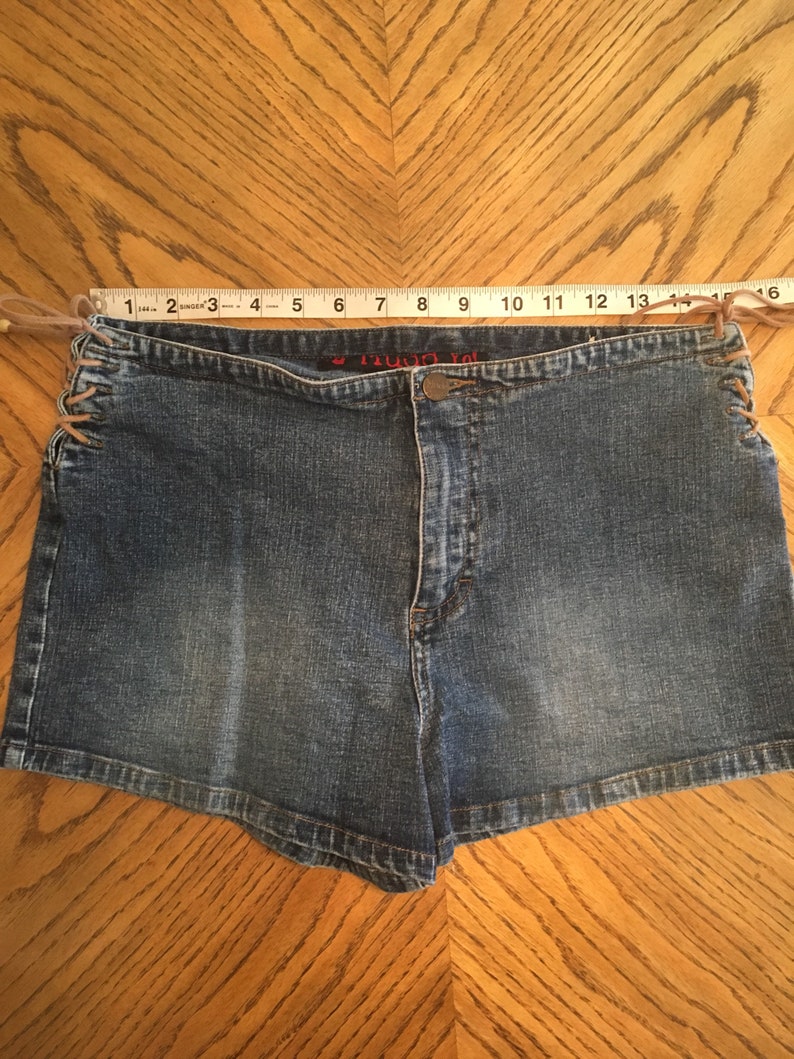 Vintage 1990s MUDD shorts size 11