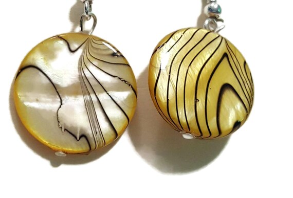 Pendientes de mármol negro y amarillo pendientes colgantes de Etsy España