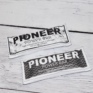 Jw Label Black and White - Pioneer Power Bar - Regali della scuola Jw Pioneer - Scuola Jw Pioneer - Regali Jw Pioneer