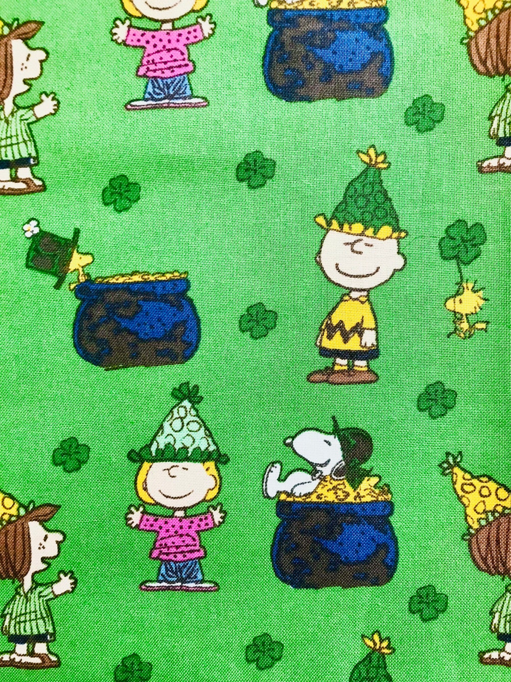 St. Patrick'S Day Peanuts Gang Snoopy Charlie Lucy Green Pot Of Gold Cotton Fabric Bespoketshirt Collections