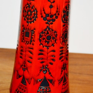 Vintage ceramic vase red/blue from the 70s retro mid century shabby chic country style