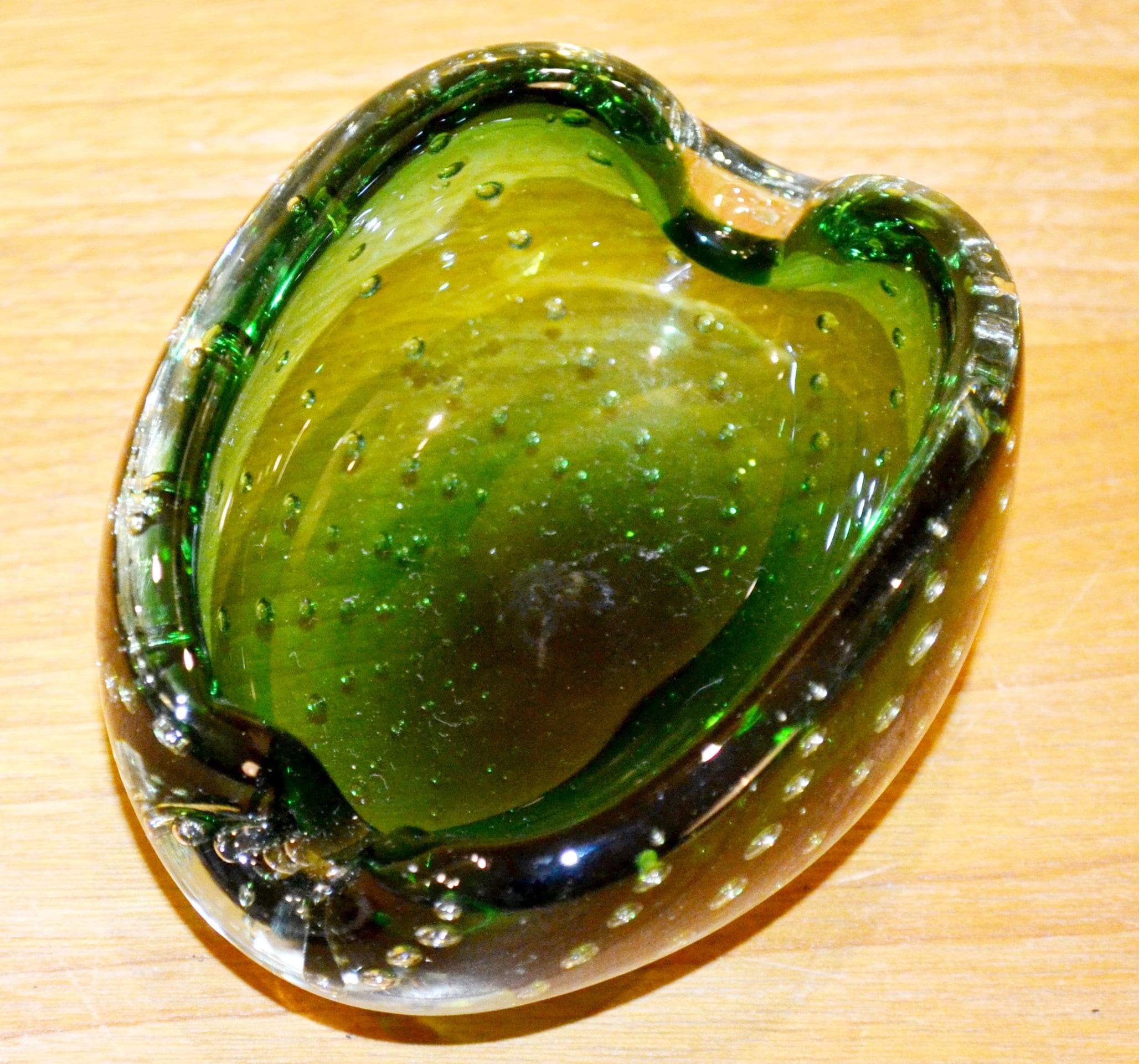 【70sビンテージ】VIKING グリーンガラス灰皿 ミッドセンチュリー 70sビンテージ】VIKING グリーンガラス灰皿 ミッドセンチュリー