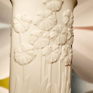 Vintage Vase Frey AK Kaiser 70s bisquit white vase retro 70s flower vase porcelain