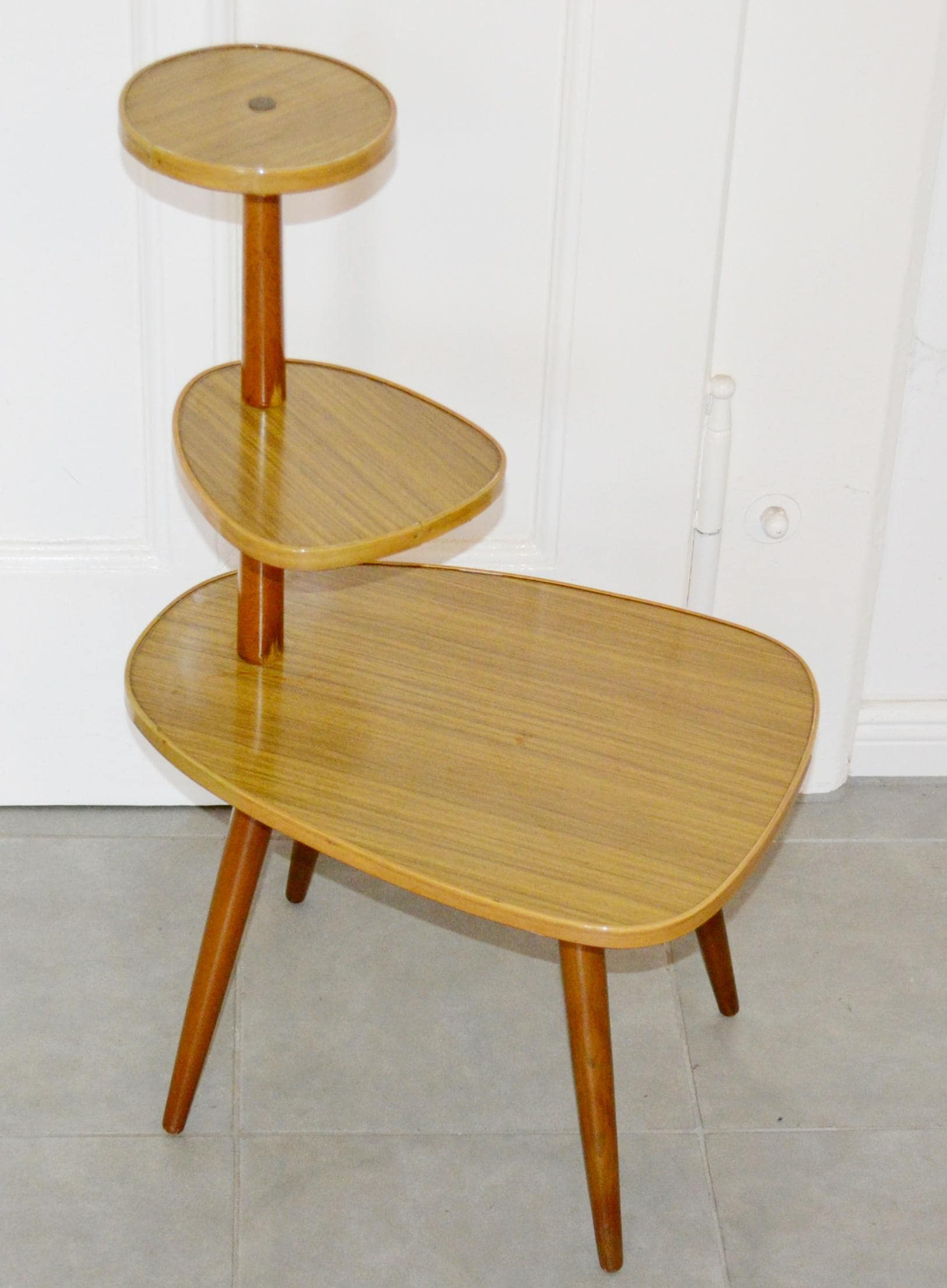 ヴィンテージ レトロ ゴールド ガレージ カフェ ミッドセンチュリー ロカビリー ヴィンテージ レトロ ゴールド ガレージ カフェ ミッドセンチュリー