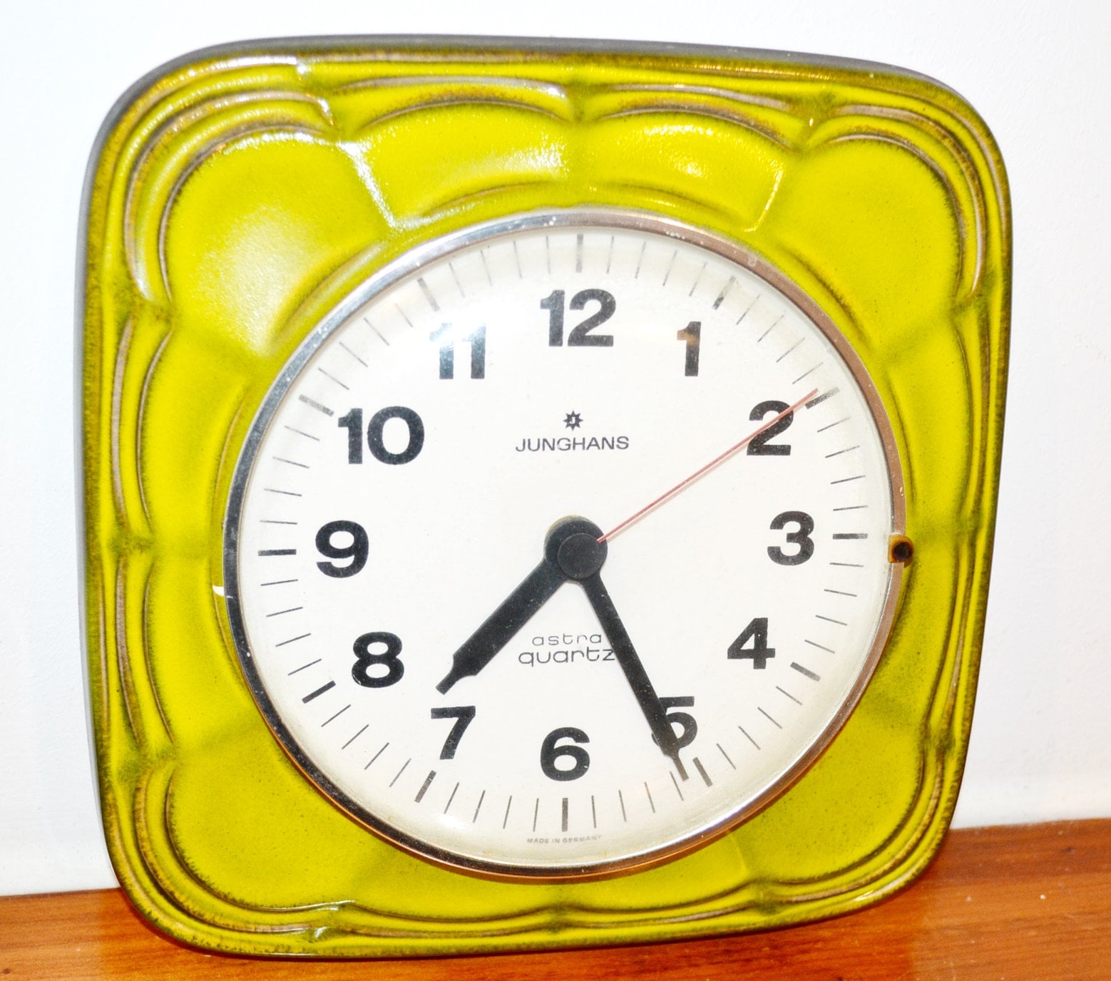 ヴィンテージ セラミック ウォールクロック イエロー/ホワイト