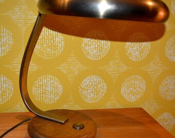 Schöne  Vintage Messing Schreibtischlampe Goldfarben   70er Jahre  Seventies  Retro  Mid Century  Space Age Lamb  Shabby Chic Landhausstil