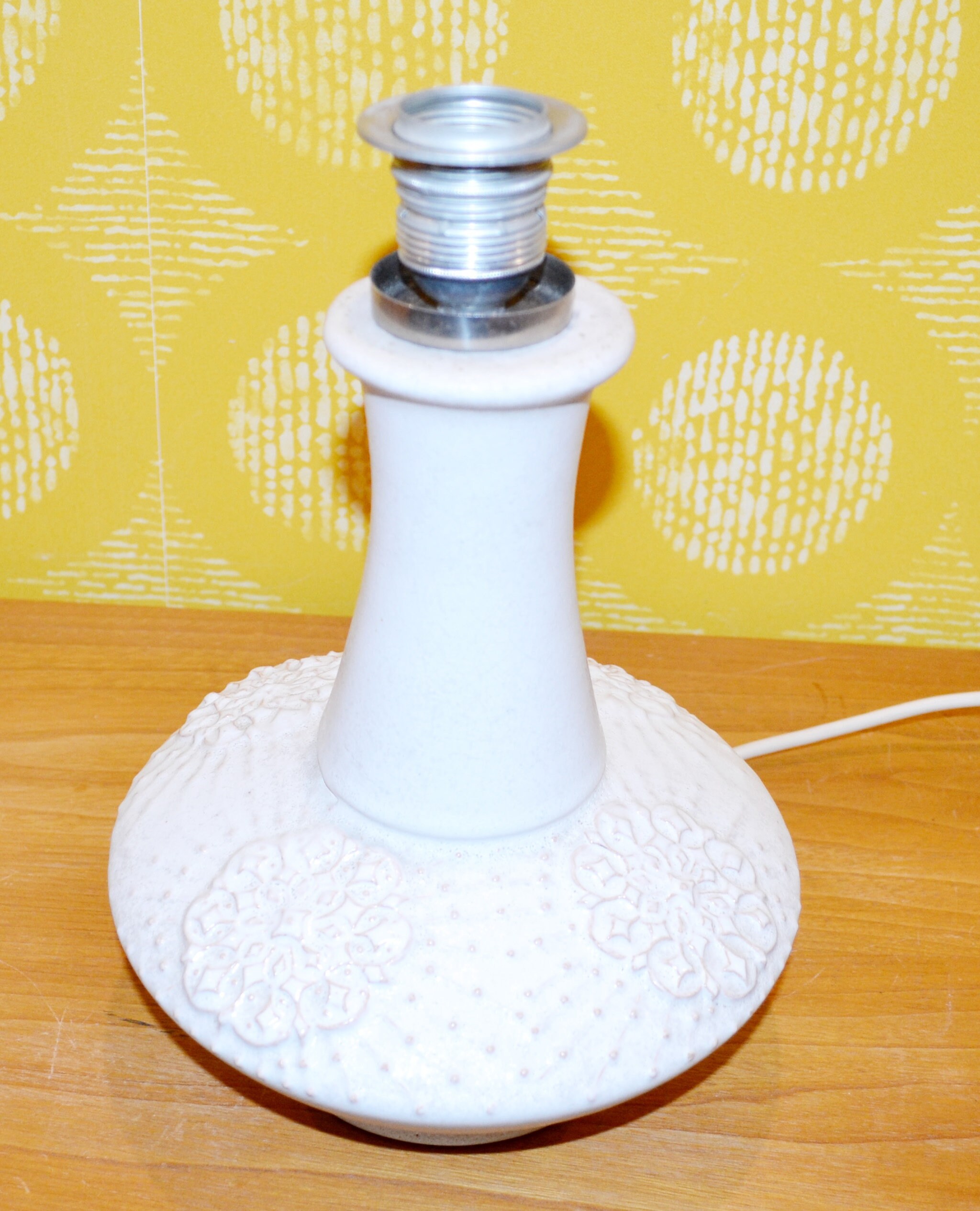 Vintage Ceramic Table Lamp/light by BAY Model 215/25 70s Red Vintage Ceramic Table Lamp/light by BAY Model 215/25 70s Red