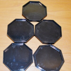 Vintage Coaster Plastic Black 80s Retro Mid Fifties Shabby Chic Rockabilly
