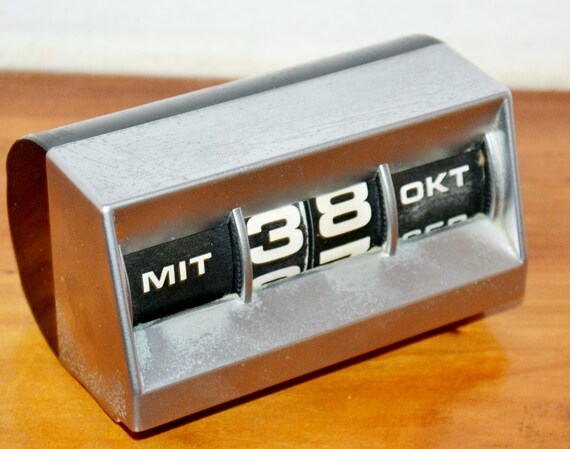 Perpetual Calendar, Plastic, Black/silver, Vintage 70s, Seventies 