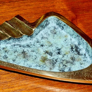 Beautiful vintage metal ashtray from the Hagenauer era green/gold colored 30s retro mid century ashtray shabby chic