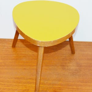 Vintage flower stool yellow/brown 50s fifties retro fifties mid century shabby chic country house style