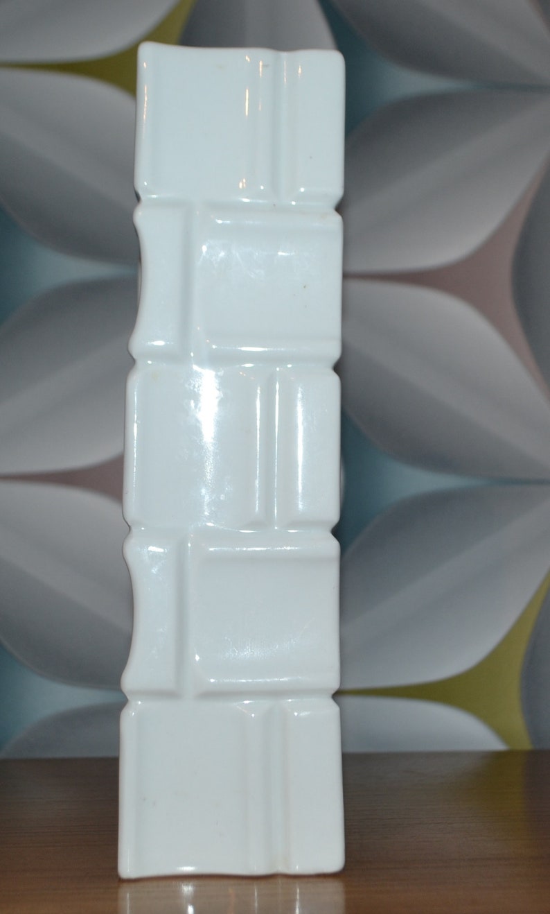 Vintge Porcelain vase white winterling image 4