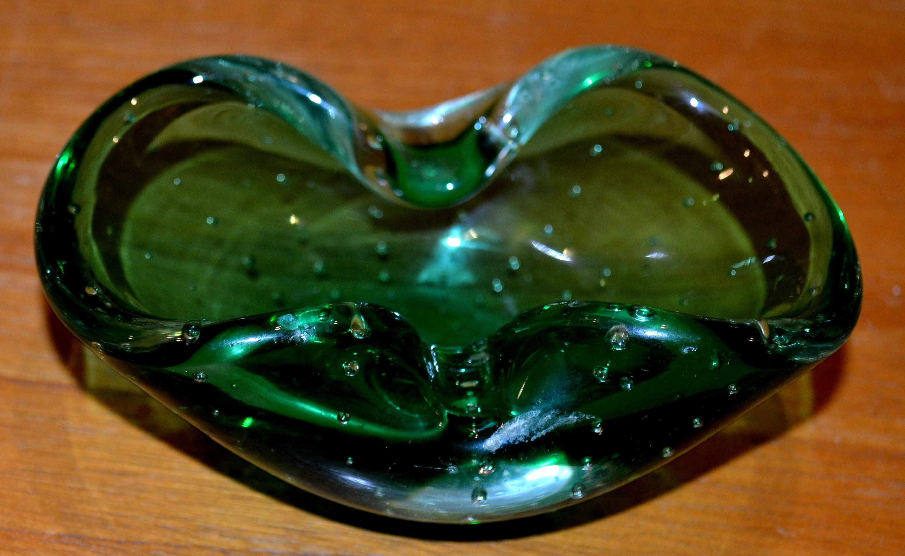 【70sビンテージ】VIKING グリーンガラス灰皿 ミッドセンチュリー 70sビンテージ】VIKING グリーンガラス灰皿 ミッドセンチュリー 70s