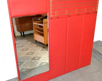 Szafa w stylu vintage z lat 50. XX wieku, czerwono-złota, retro, rockabilly z połowy XX wieku, shabby chic, styl wiejski, rockabilly