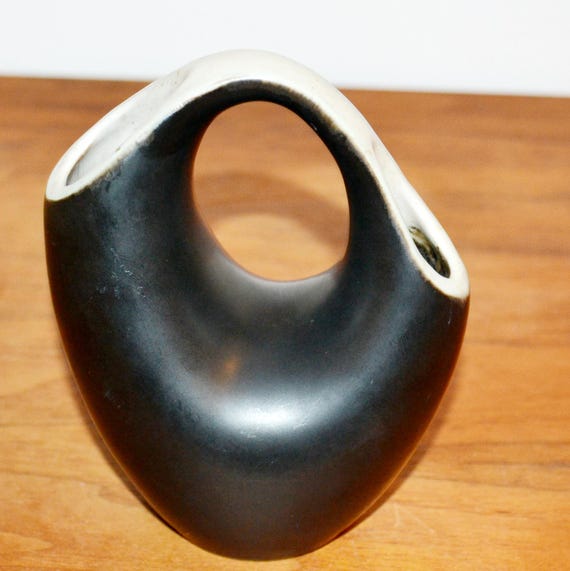 ベージュと黒の陶器花瓶 美しい小さなヴィンテージ陶器の花瓶、黒/ベージュ、1950年代のレトロ