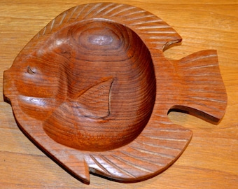 Beautiful vintage teak offering bowl fish / fish Made in Denmark 60s retro mid century shabby chic country house style