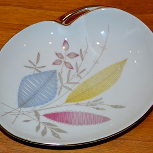 Vintage Porcelain Wunsiedel offering bowl from the 60s Vintage Mid Century Shabby Chic country house style