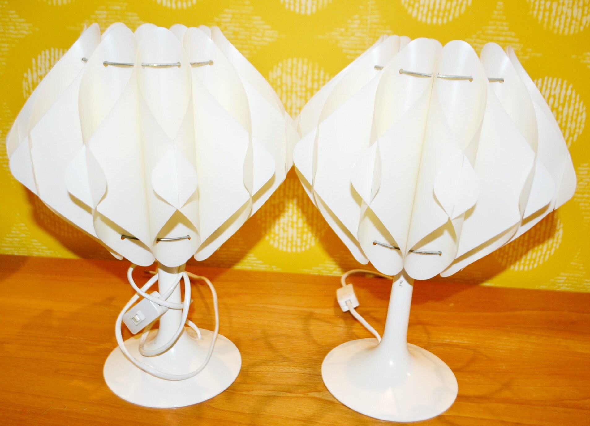 Vintage Table Lamp / Light White by Zicoli 70s Seventies