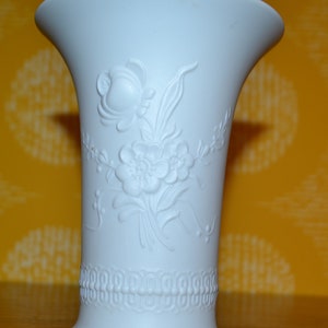 Vintage Vase AK Kaiser 70s WGK Retro OP Art Mid Century Bisque Porcelain Space Age