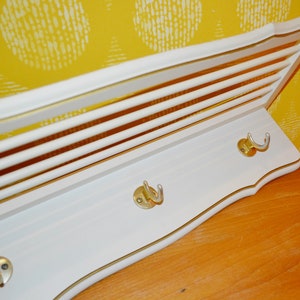 Beautiful 60s vintage hook rail / coat rack white with hat shelf retro mid century rockabilly shabby chic country style fifties