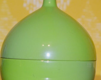 Vintage plastic coaster green by Laurids Lonborg Made in Denmark onion Seventies Space Age