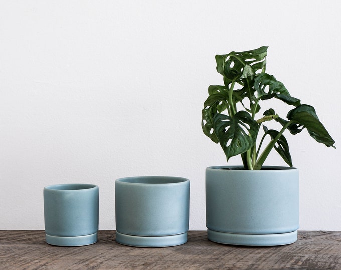 Tabletop Planter with Tray in Siren Blue