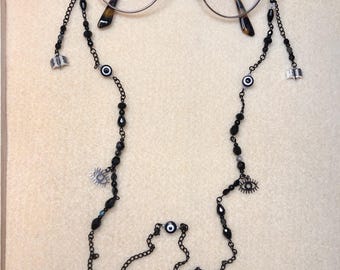 The Magnus Archives Glasses Chain - Gerry Keay Themed